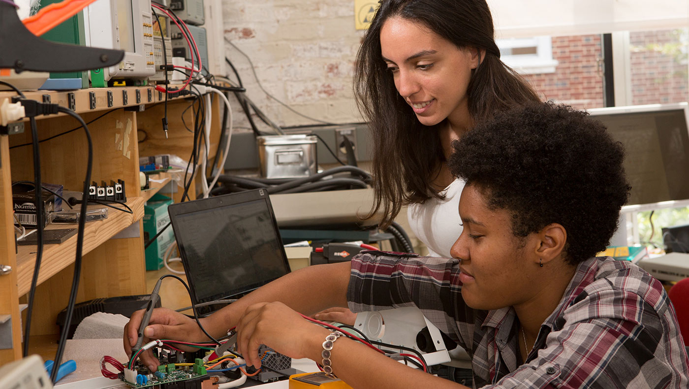 Columbia's new dual MBA, executive master's degree in engineering program  hopes to make students fluent in business and tech Columbia's new dual MBA,  executive master's degree in engineering program hopes to make