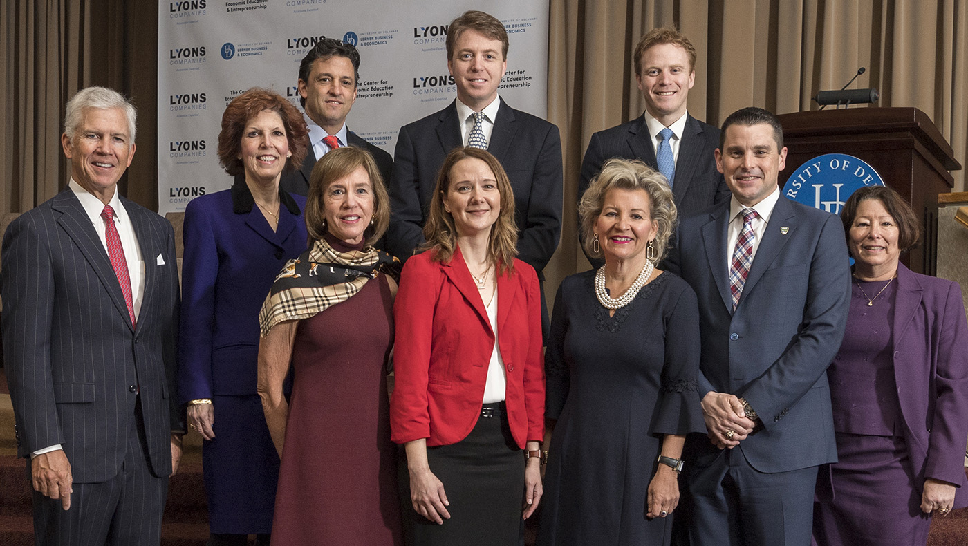 Representatives of the CEEE and Lyons Companies pose with the speakers and moderators of the 2019 Economic Forecast.
