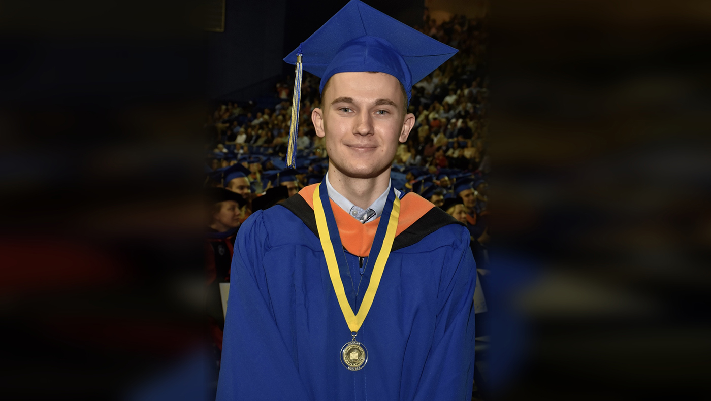 blog_Justin Farquhar Justin Farquhar grad photo
