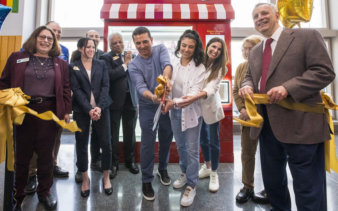 UD Gains Sweet Experiential Learning Opportunity from Buddy Valastro, the Cake Boss